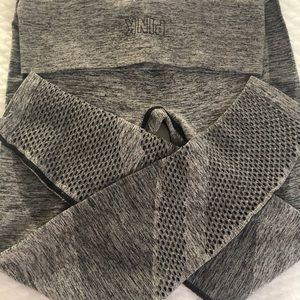 Black PINK seamless workout leggings